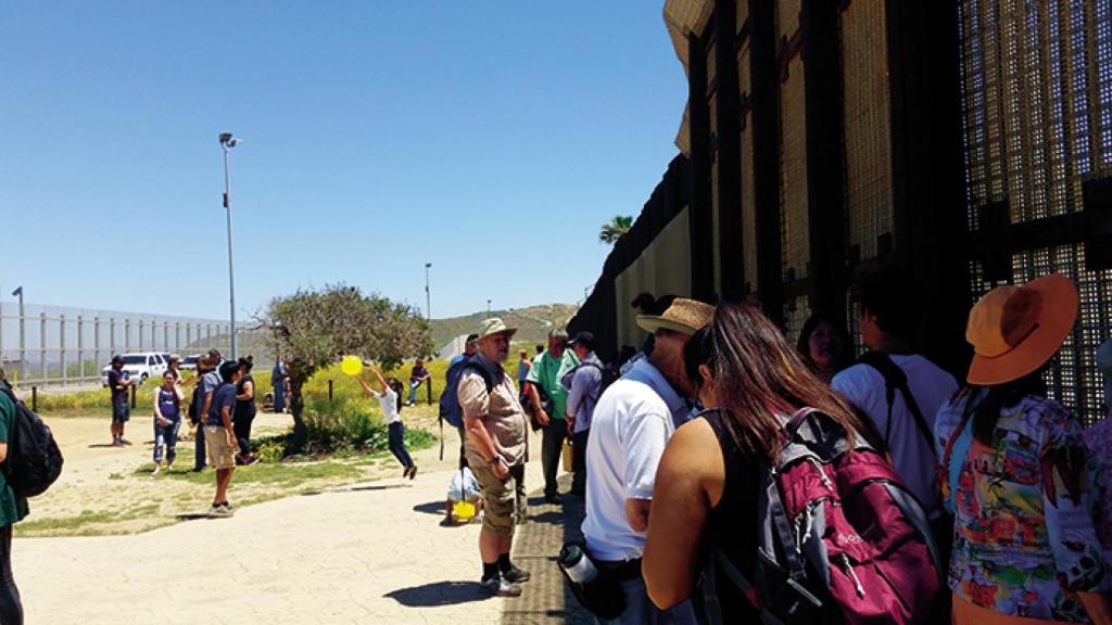 20-Families_at_International_Friendship_Park