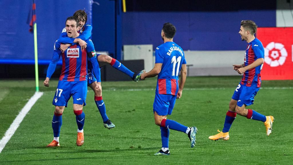 El Eibar celebra el gol de Kike García