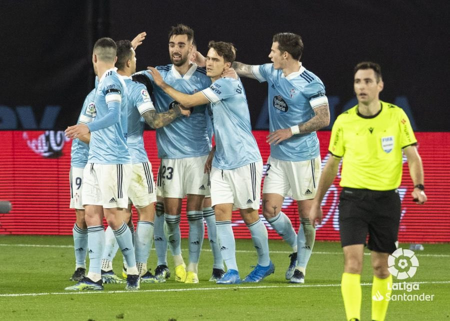 Brais Méndez y Mina aprovecharon el potencial del Celta en solo dos minutos para decidir el partido