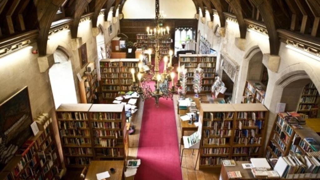 La gran biblioteca del UWC Atlentic College.