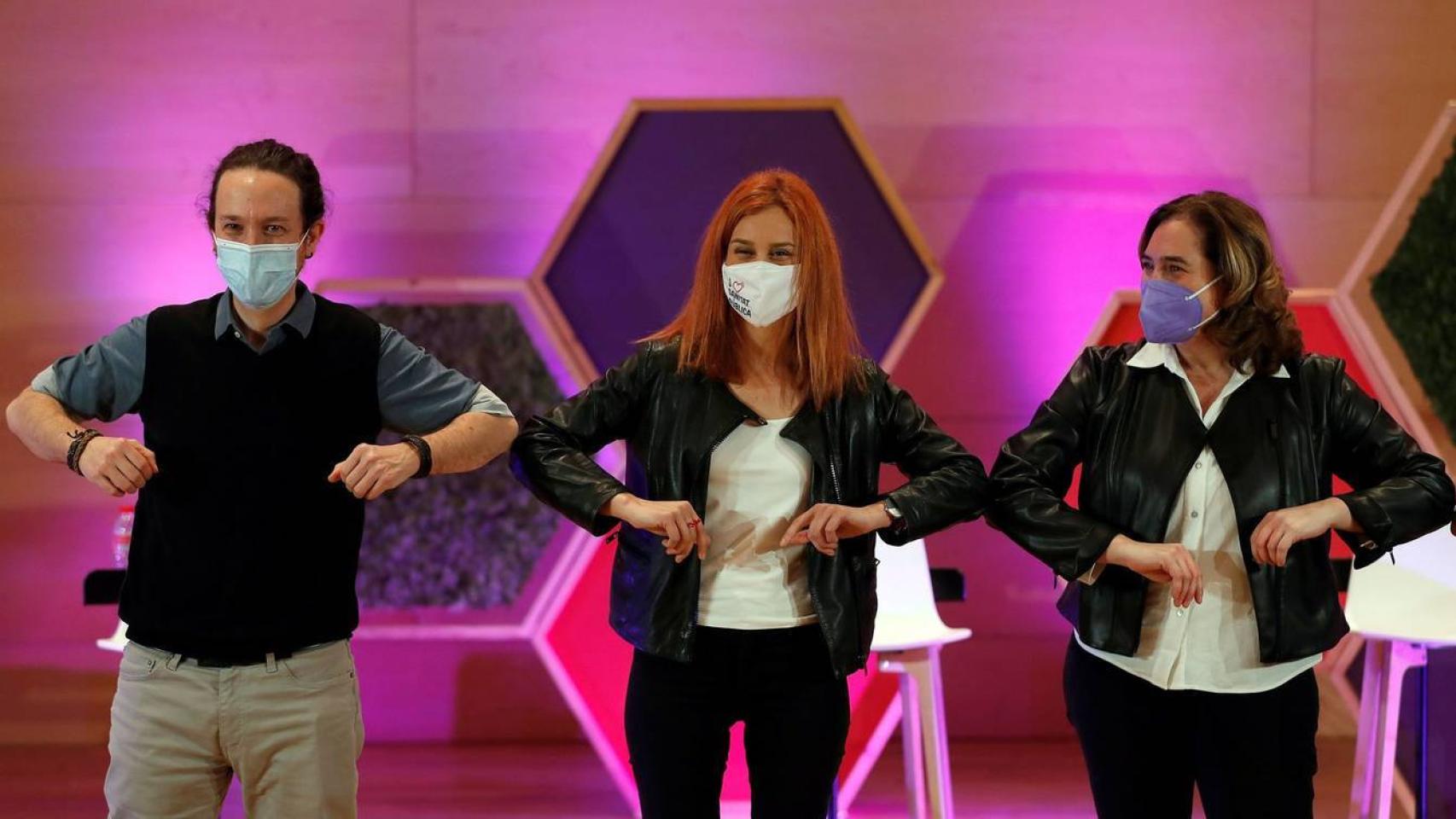 Jessica Albiach, junto a Pablo Iglesias y Ada Colau