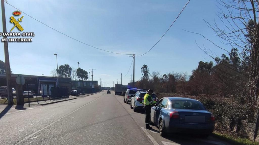 Interceptado en Vigo tras saltarse un control y huir a gran velocidad de las autoridades