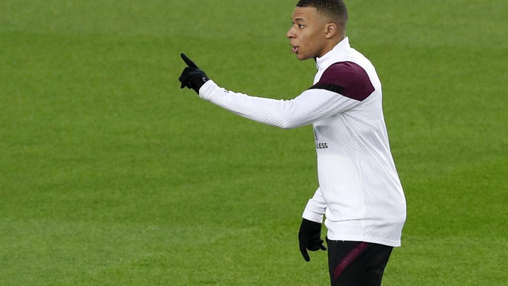 Kylian Mbappé, entrenando en el Camp Nou