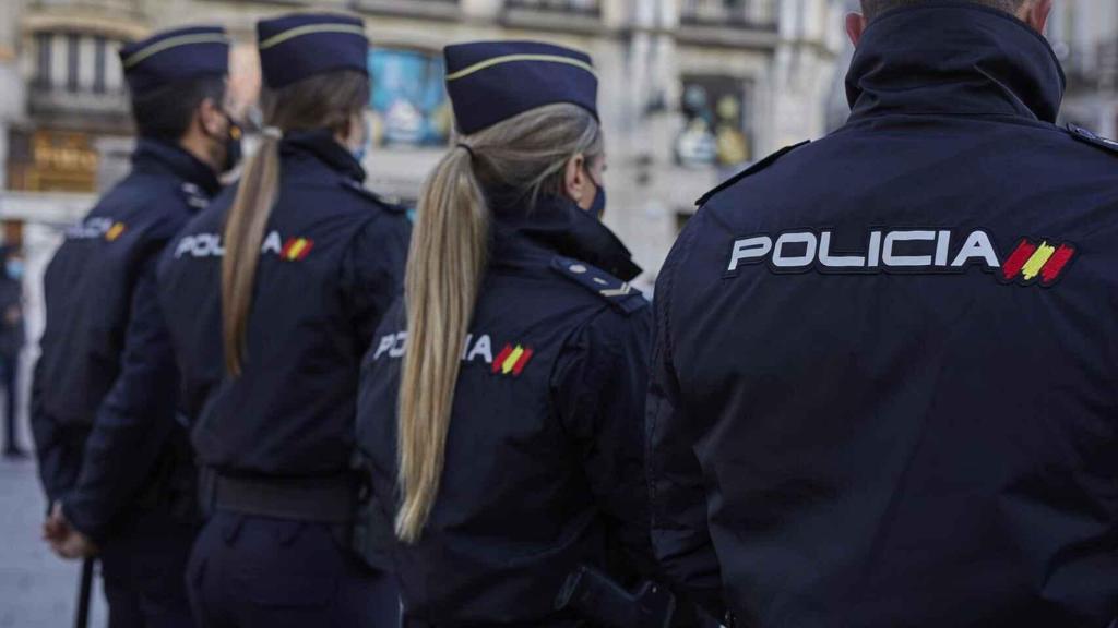 Policías nacionales en una foto de archivo.