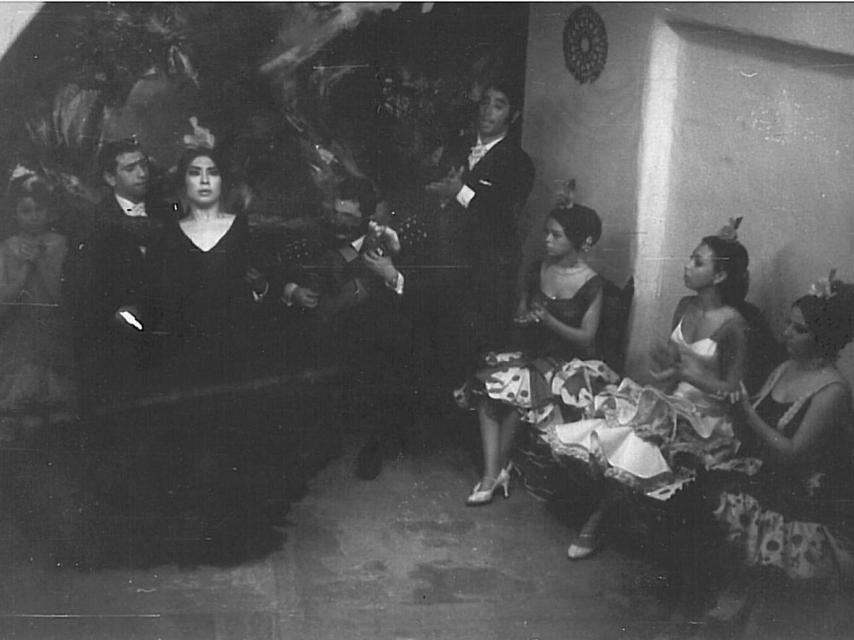 Debut en el tablao sevillano de Los Gallos de la bailaora Yoko Komatsubara en los años 60.