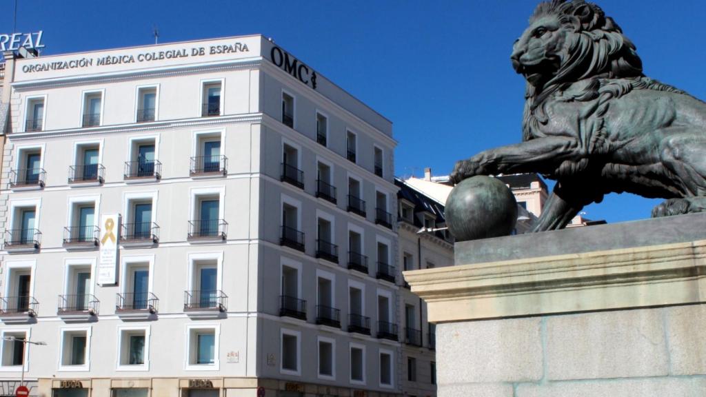 Fachada del Consejo General de Colegios Oficiales de Médicos de España (Cgcom)