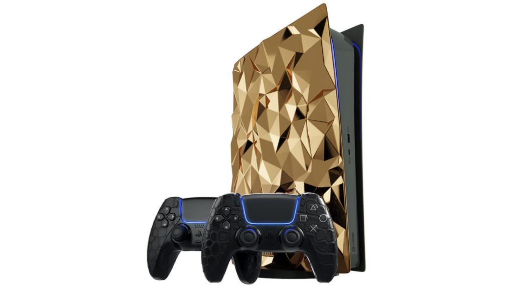 La consola viene acompañada de mandos cubiertos de piel de cocodrilo