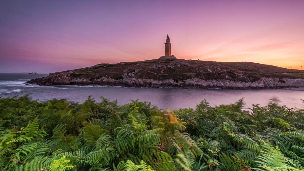 La Diputación de A Coruña refuerza todos sus programas sociales para afrontar las consecuencias de la pandemia