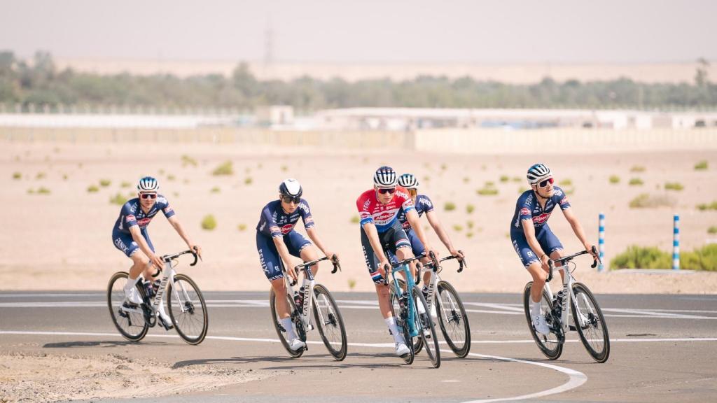 Mathieu Van der Poel y el equipo Alpecin en el UAE Tour