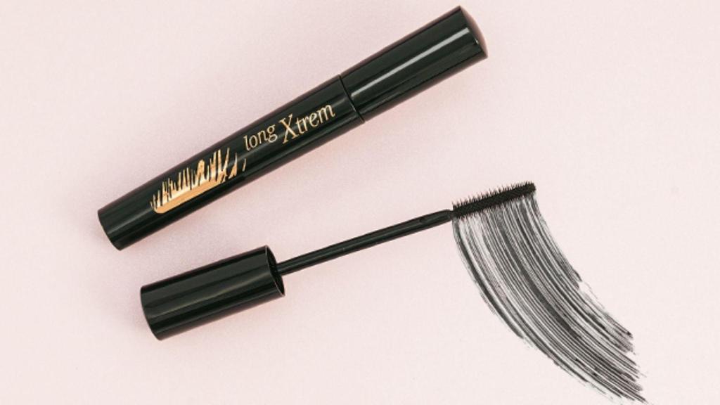 La máscara de pestañas Long Xtrem les aporta longitud y naturalidad.
