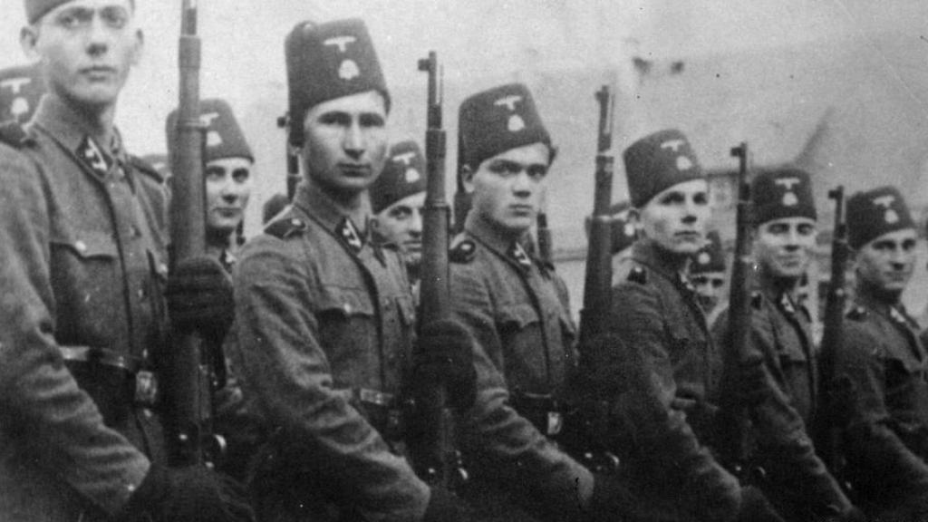 Bosnios musulmanes en la Wehrmacht.