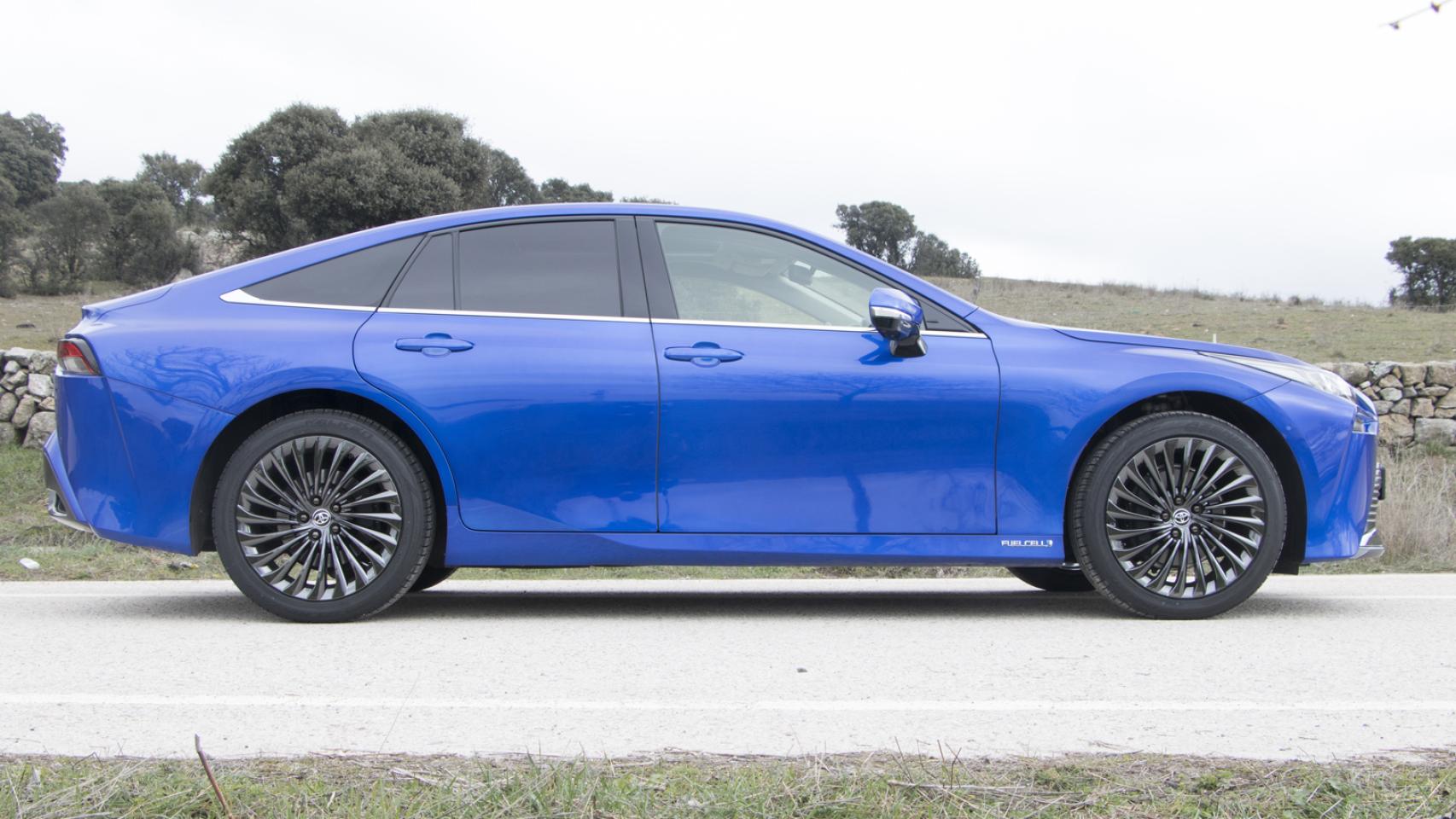 Todas las fotos del nuevo Toyota Mirai, el nuevo coche de hidrógeno de la marca japonesa