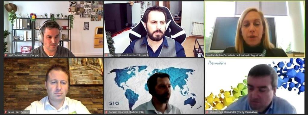 Instantánea de la mesa redonda sobre ciberseguridad, celebrada esta semana