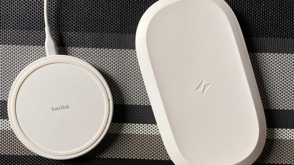 Los dos cargadores inalámbricos de Sandisk