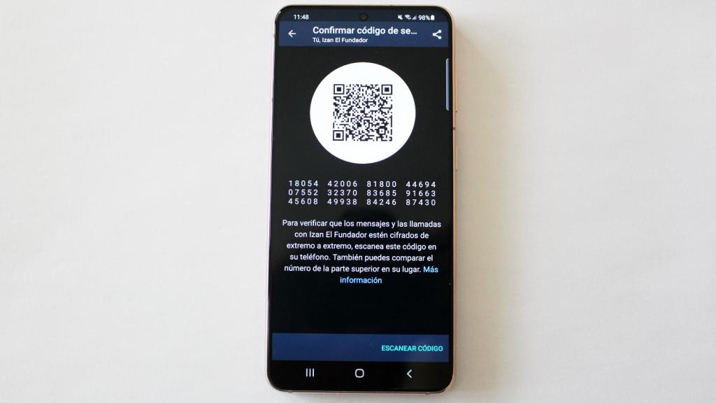 Cada conversación de WhatsApp tiene un código de seguridad.