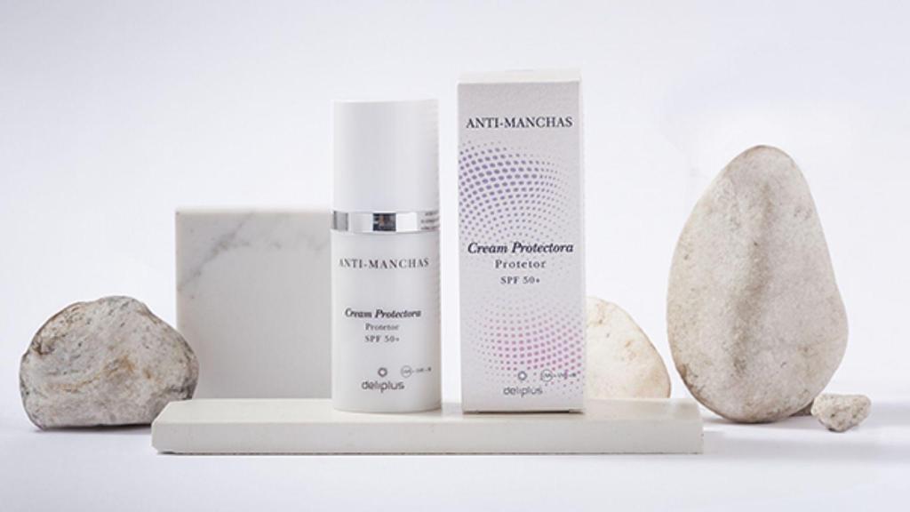 Crema protectora con exposición solar del Deliplus.