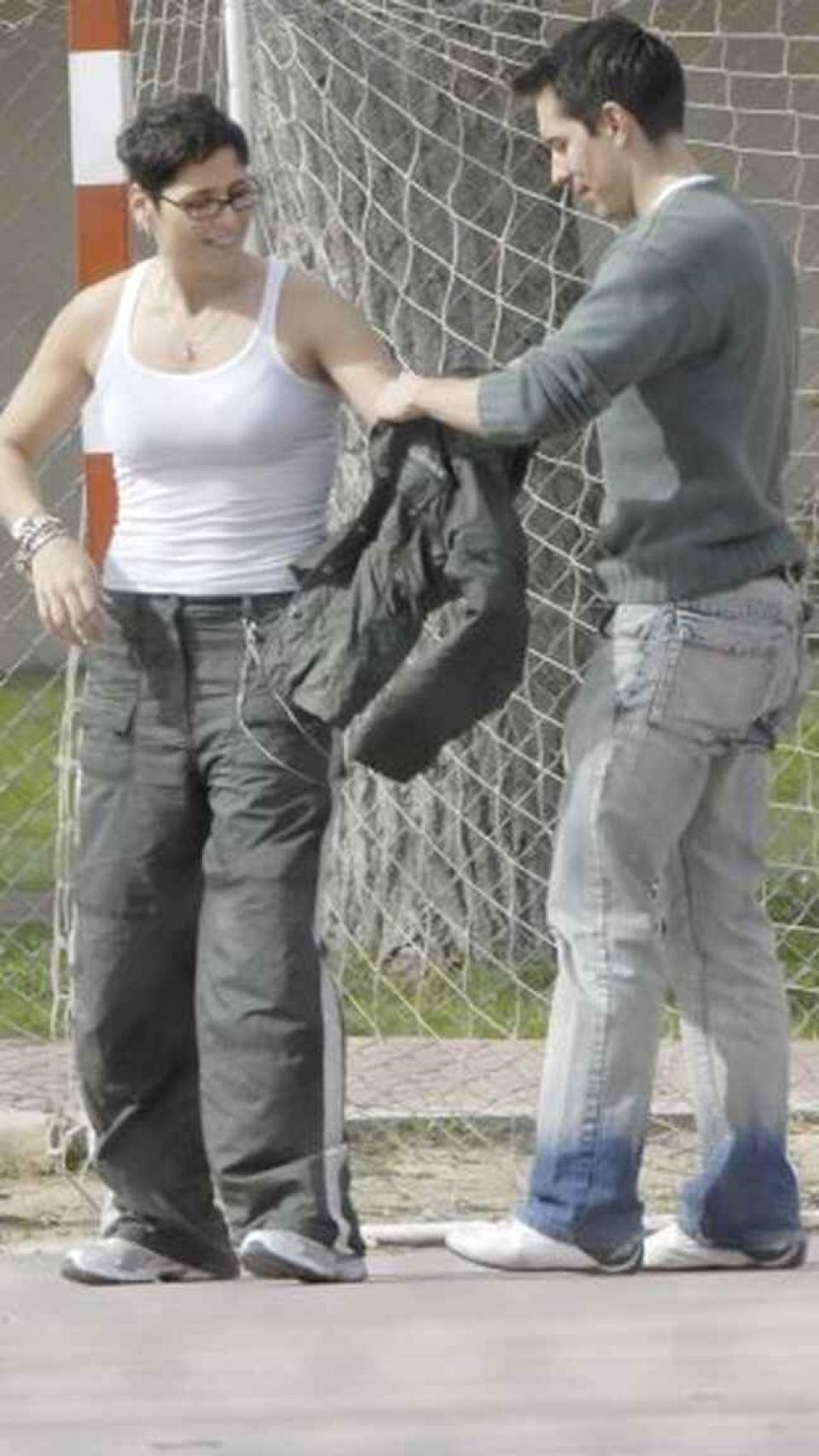 Rosa López junto a Salvador.