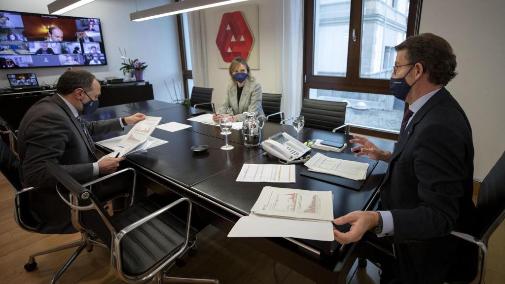 Una reunión del comité clínico.