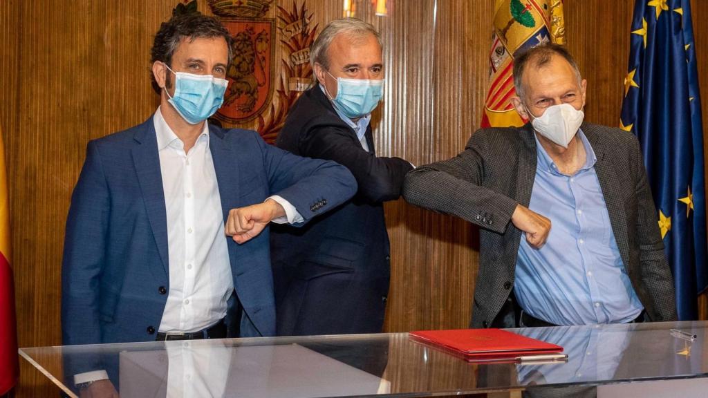 Los responsables de EDP Solar, ECODES y el Ayuntamiento de Zaragoza