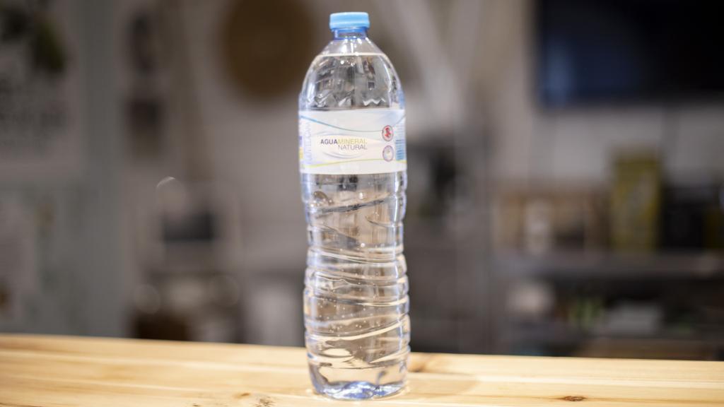 El agua mineral natural de Aldi.