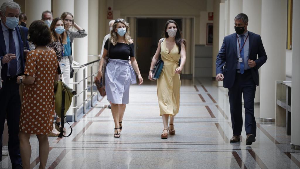 Yolanda Díaz e Irene Montero, en el Senado.