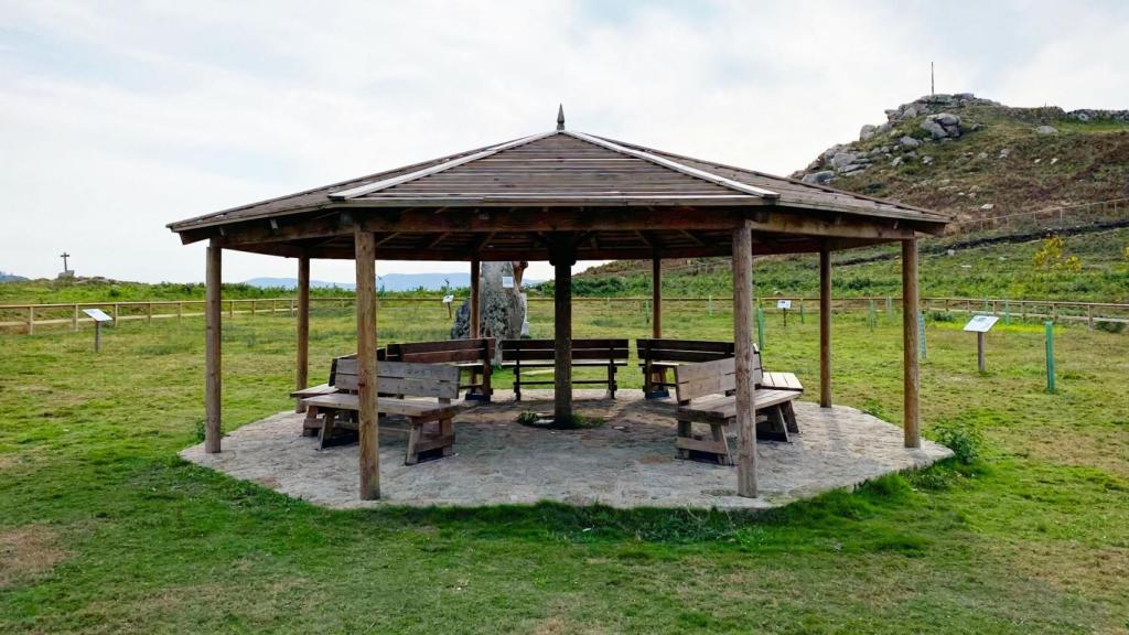 El Bosque de la Memoria en honor a Máxima y Angelina, las dos fallecidas en los incendios de Chandebrito.