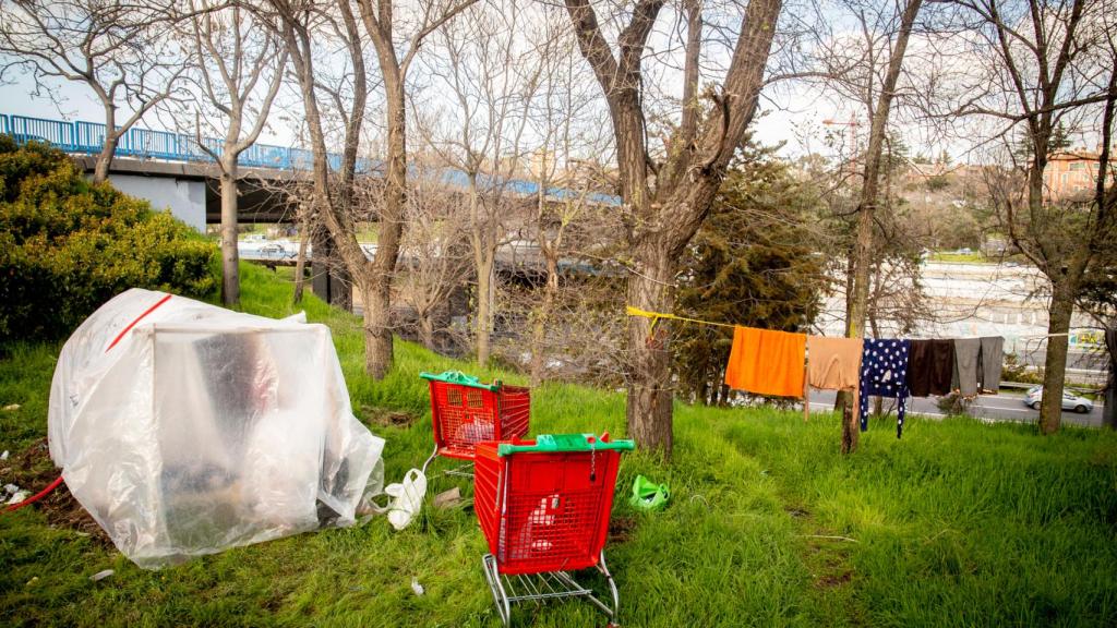 En este poblando conviven unas 12 personas.
