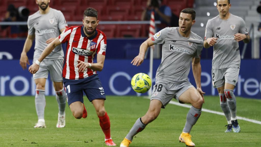 Óscar de Marcos ante Yannick Carrasco