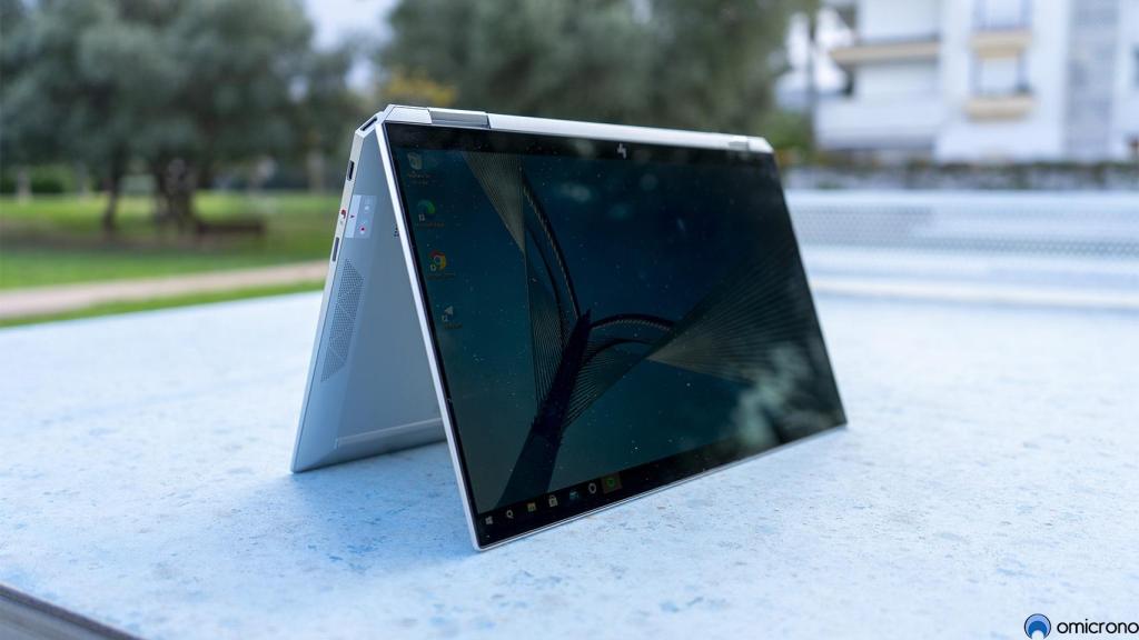 El portátil es un convertible.