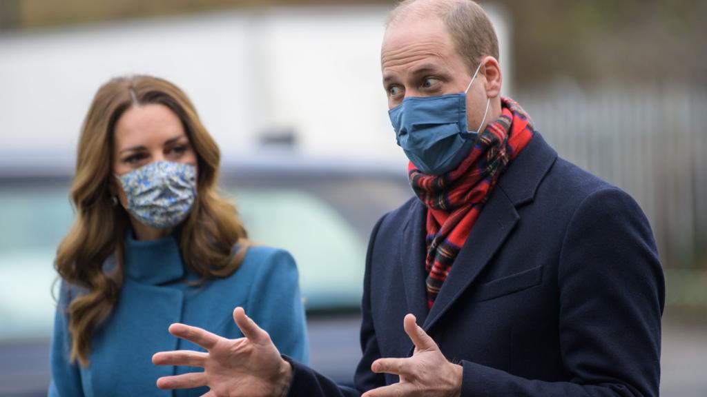 Los duques de Cambridge durante una visita a Newbridge en diciembre del año pasado.
