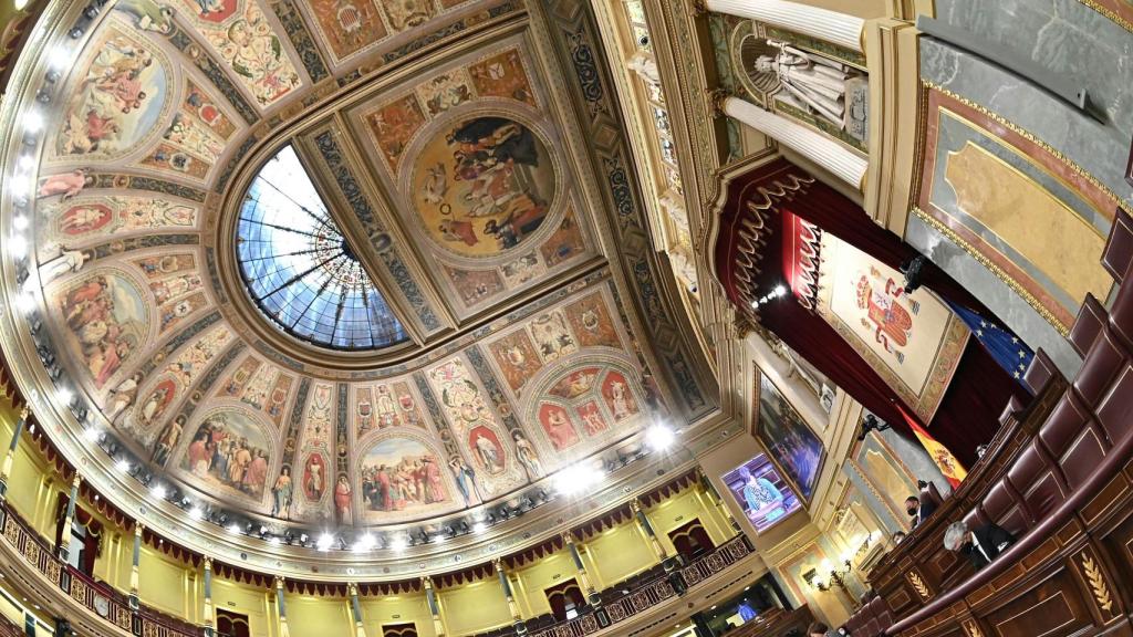 Vista general del Congreso de los Diputados durante el pleno celebrado este jueves.