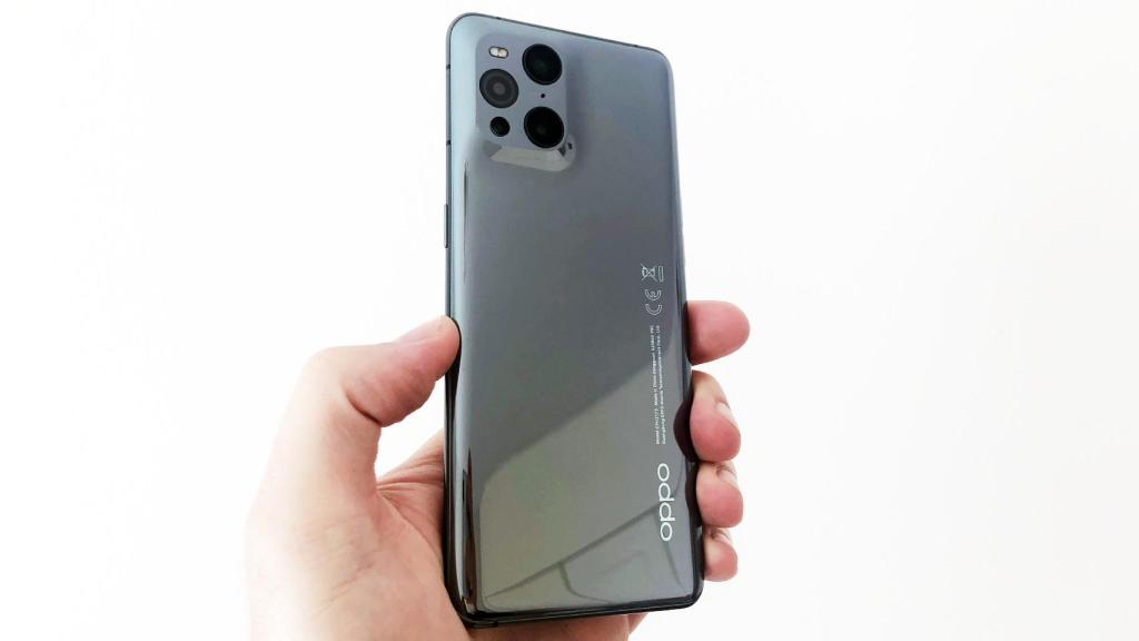Parte trasera del Oppo Find X3 Pro.