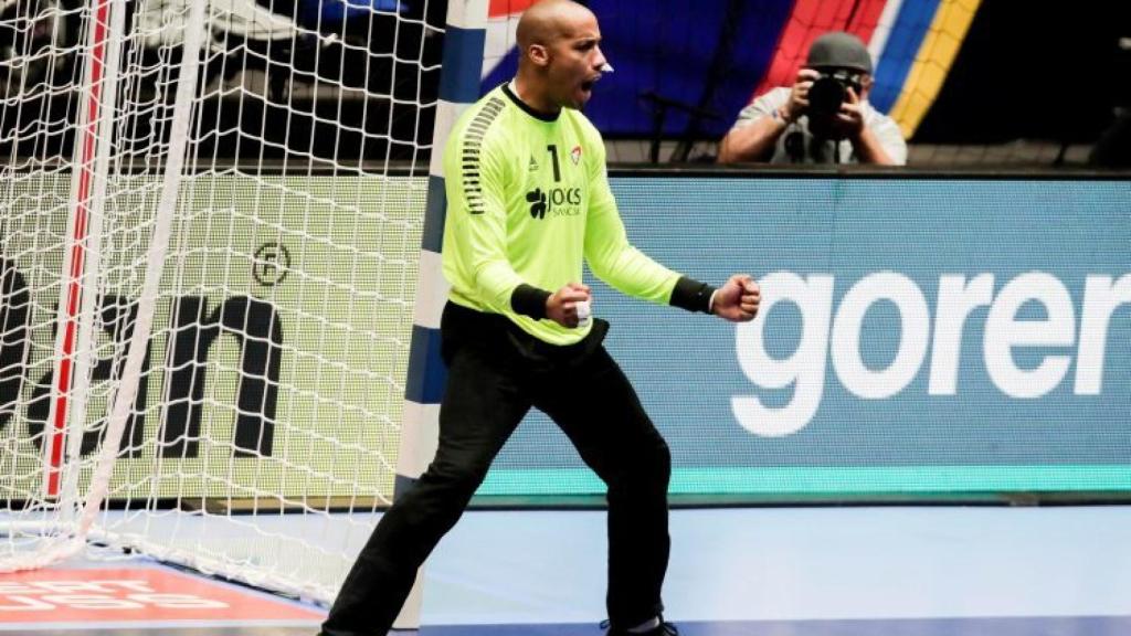 Alfredo Quintana celebra un triunfo con Portugal