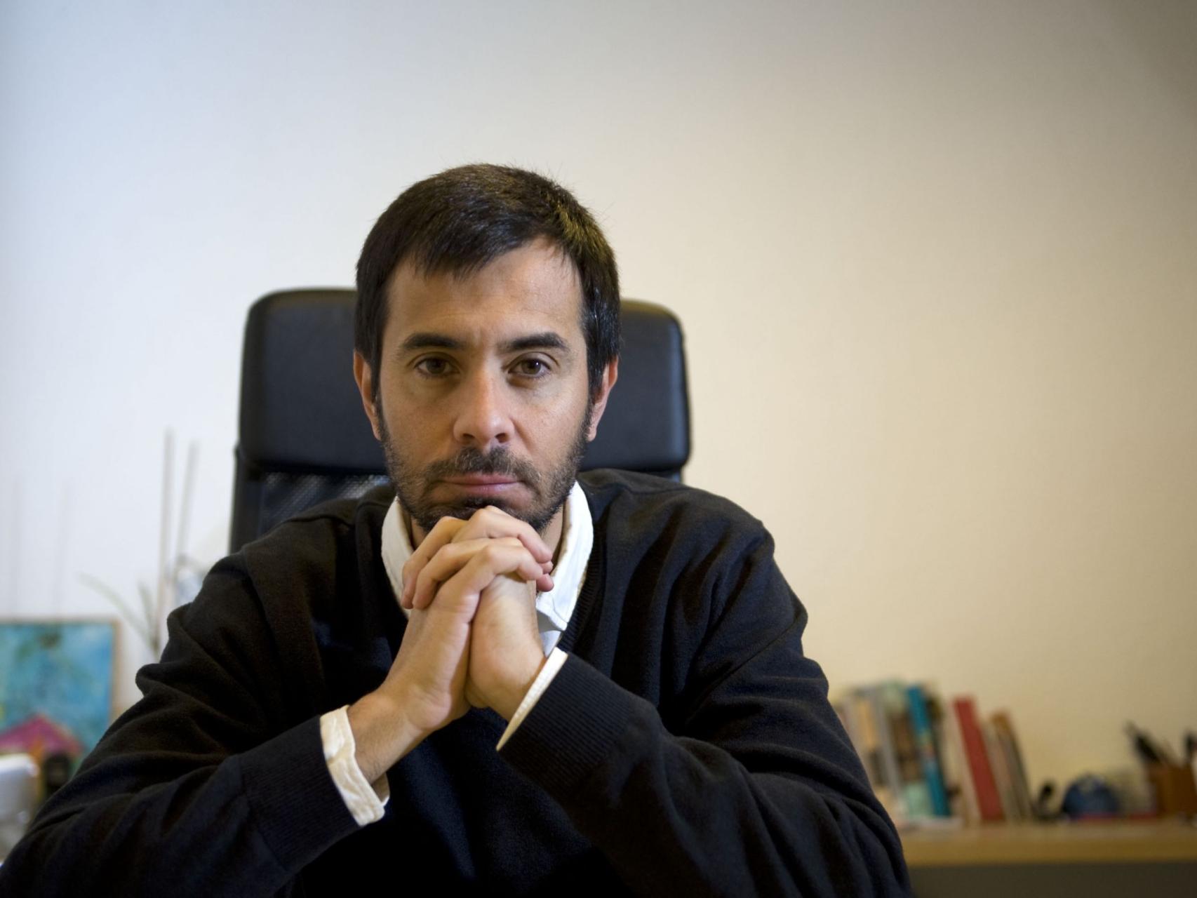 Luis Solano, el gallego que dio vida a la editorial Libros del Asteroide
