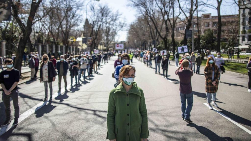 Mónica García, al frente de una Marea Blanca en la pandemia.