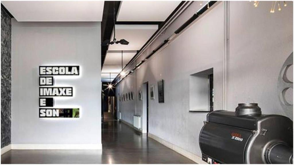 Escuela de Imagen y Sonido de A Coruña.