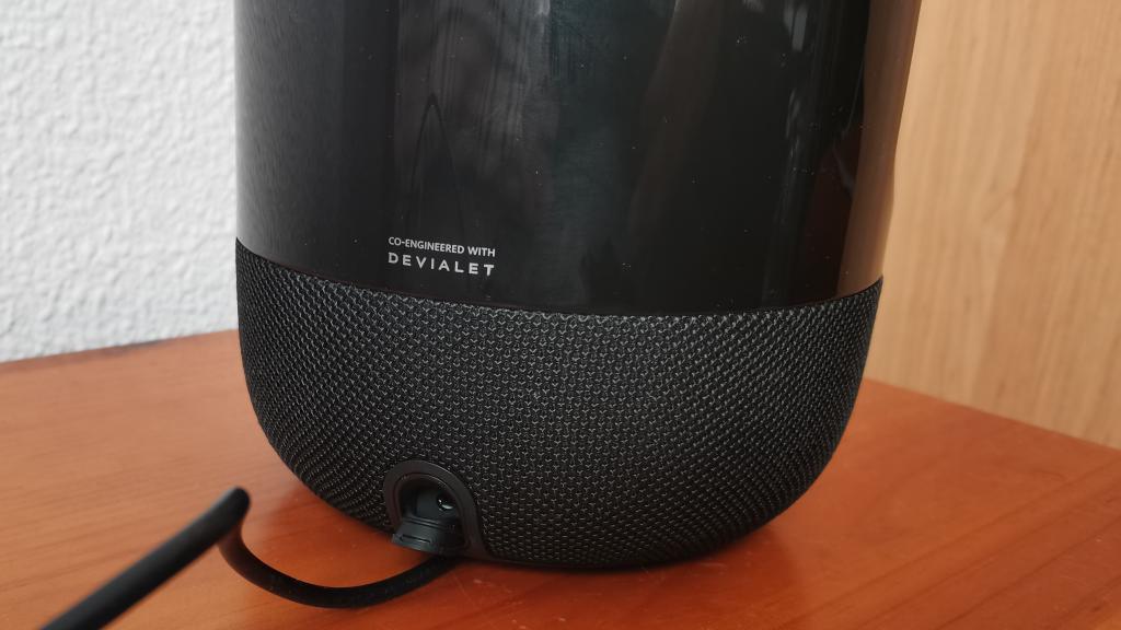 Cable de alimentación y puerto minijack del Huawei Sound