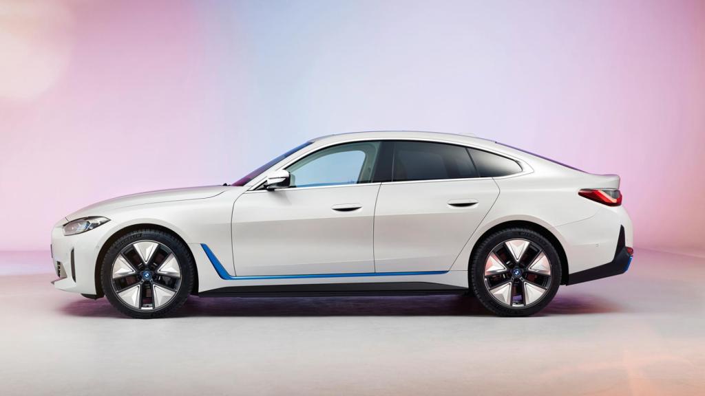 Este modelo se fabrica en Alemania junto con el BMW Serie 4 Gran Coupé.