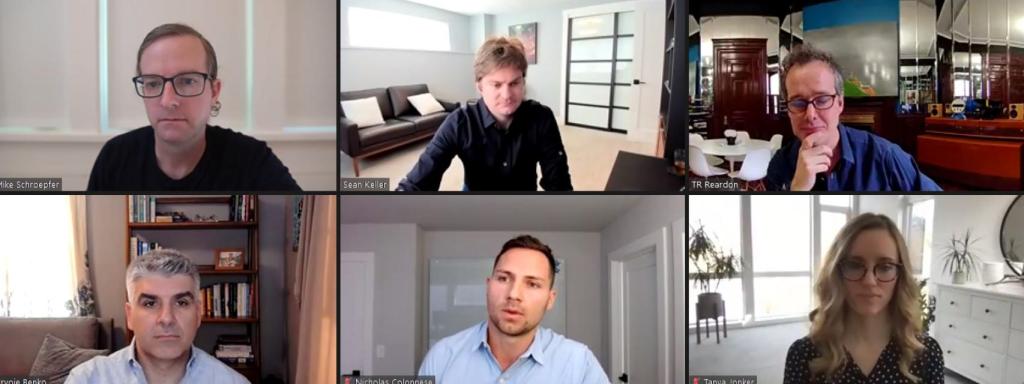 Algunos de los expertos de Facebook en el desarrollo del clic inteligente, comandados por Mike Schroepfer (superior izquierda) y Thomas Reardon (superior derecha)