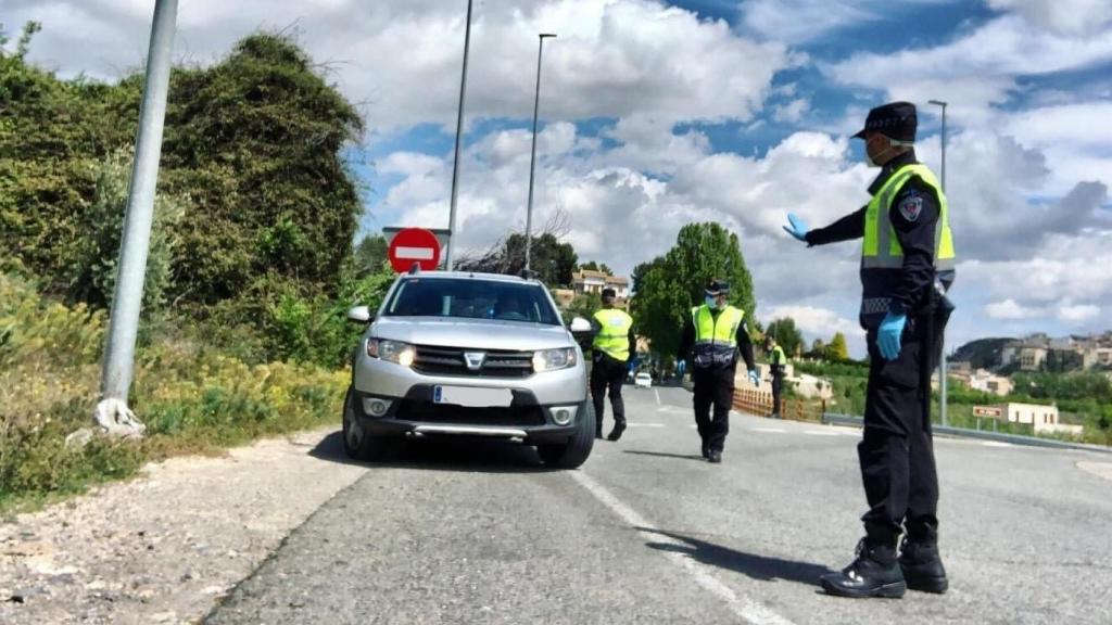 Un control de la Policía Local de Cehegín para supervisar el cumplimiento de las restricciones sanitarias.