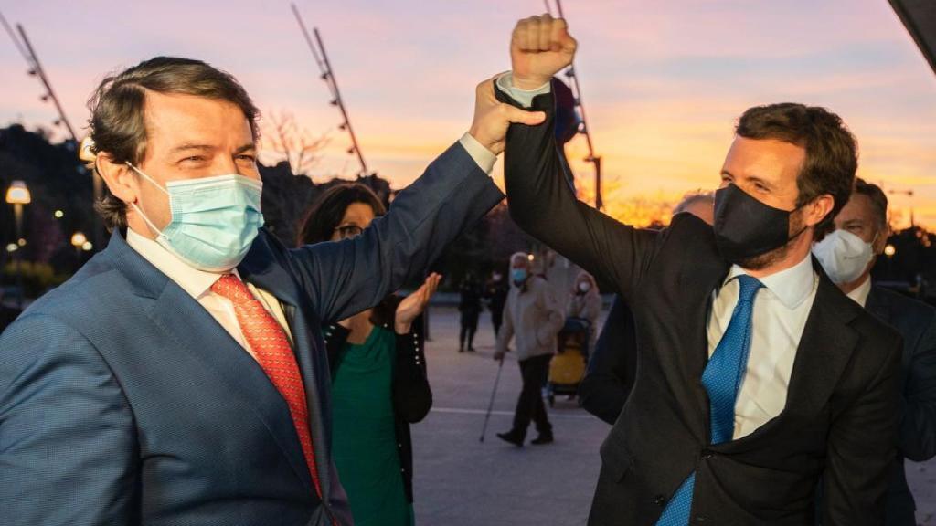 Pablo Casado y el presidente de Castilla y León, Alfonso Fernández Mañueco, este lunes en Valladolid.