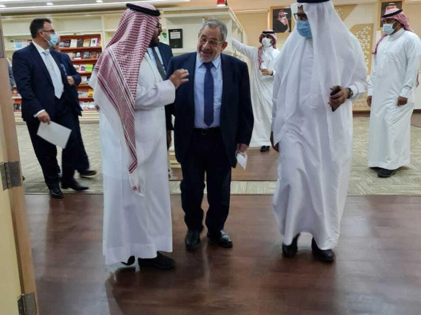 Ayman Adlbi, en un acto reciente como presidente de la CIE.