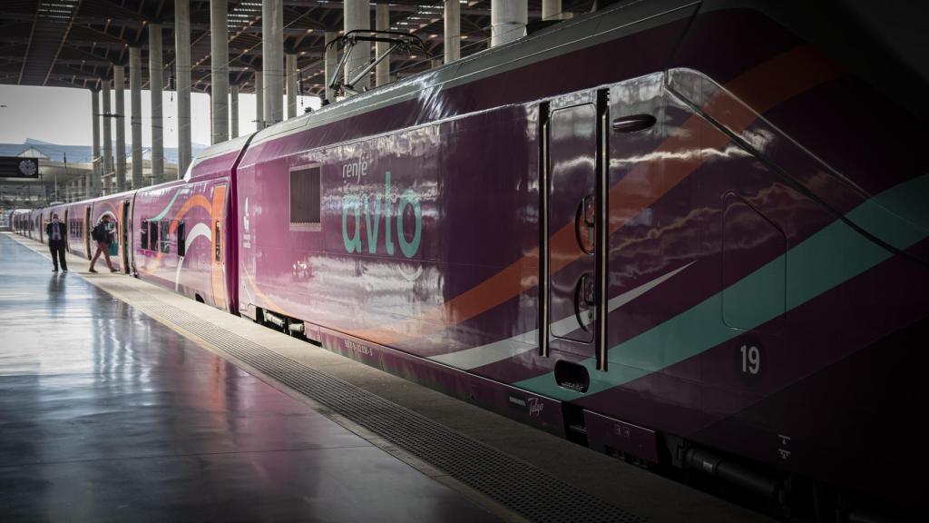 Así es avlo, el AVE 'low cost' de RENFE.