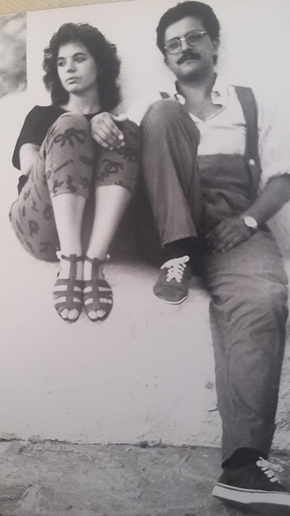 Lola Jara y José Antonio Serrano, en su etapa de novios.