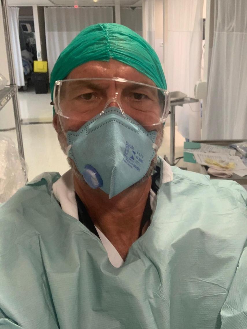 El doctor Charte durante la primera ola.