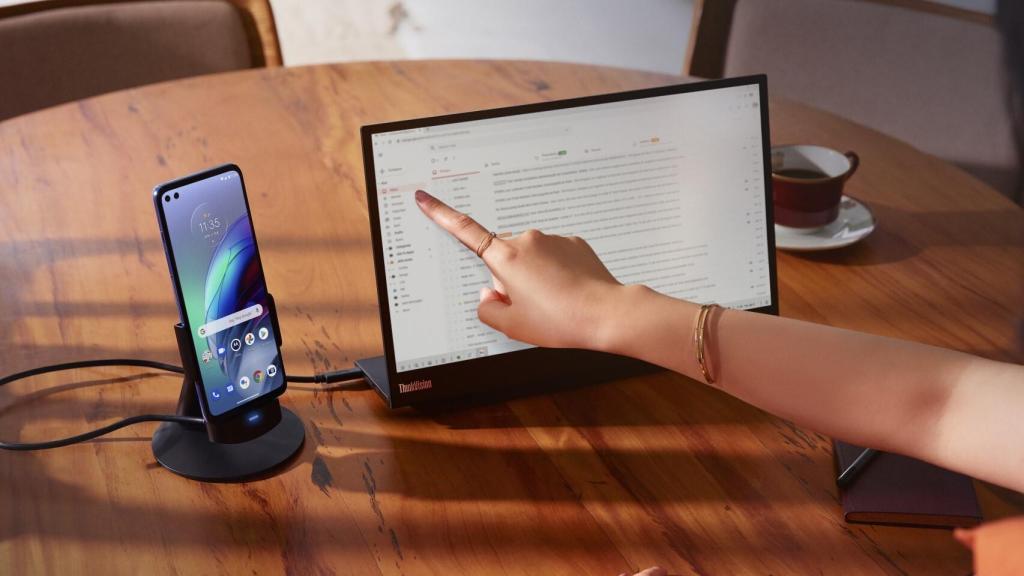 Ready For con el Moto G100