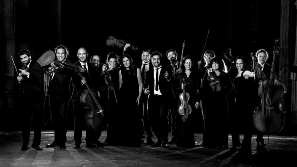 42-Nereydas-y-Maria-Espada-by-Noah-Shaye