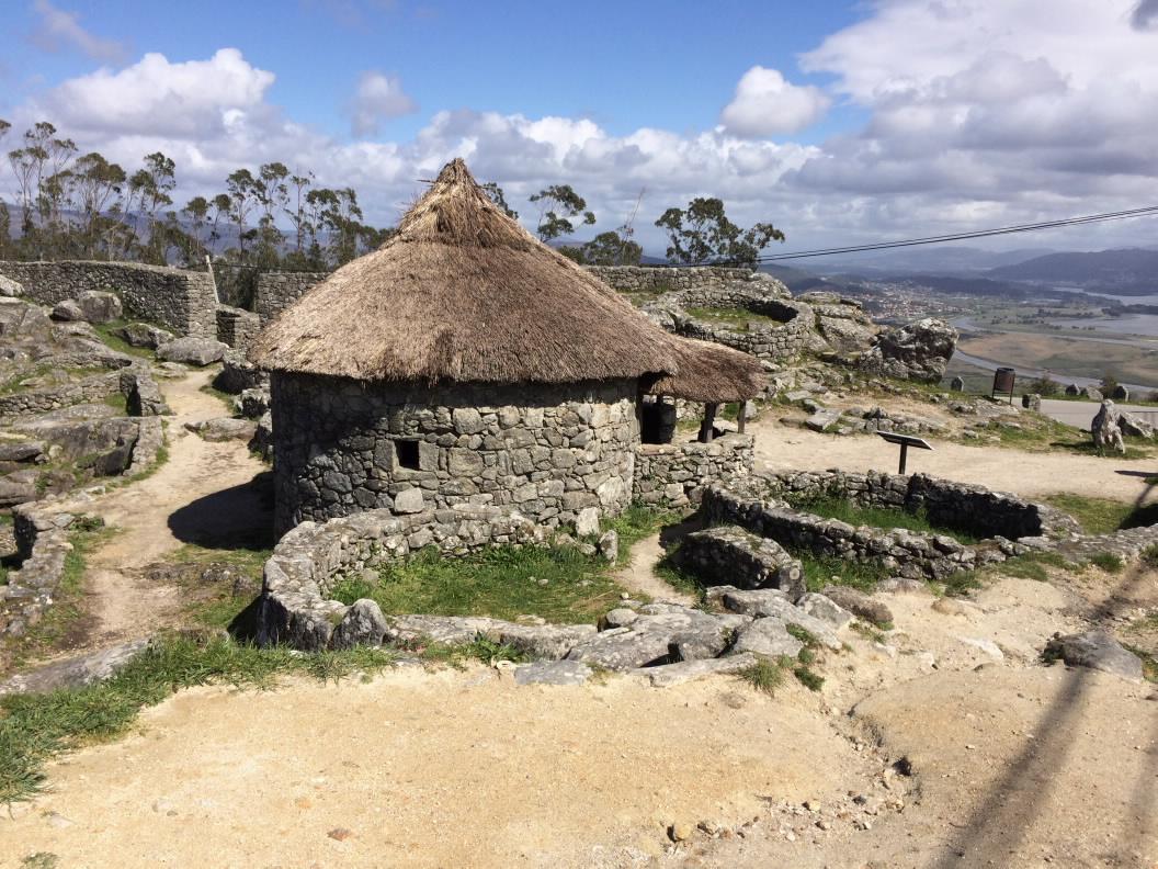 Vivienda reconstruida (Foto: turismo.gal)
