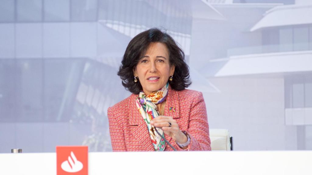 Ana Botín, presidenta de Santander, durante la junta de accionistas del banco.