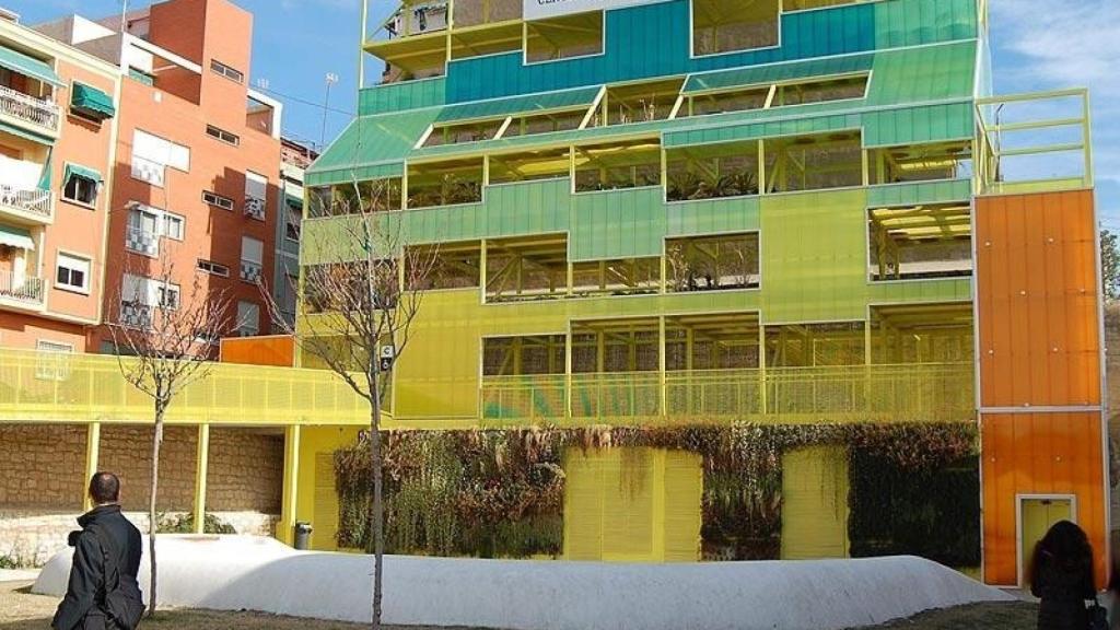 Centro Cultural Las Cigarreras Alicante que da nombre a la zona de inversiones.